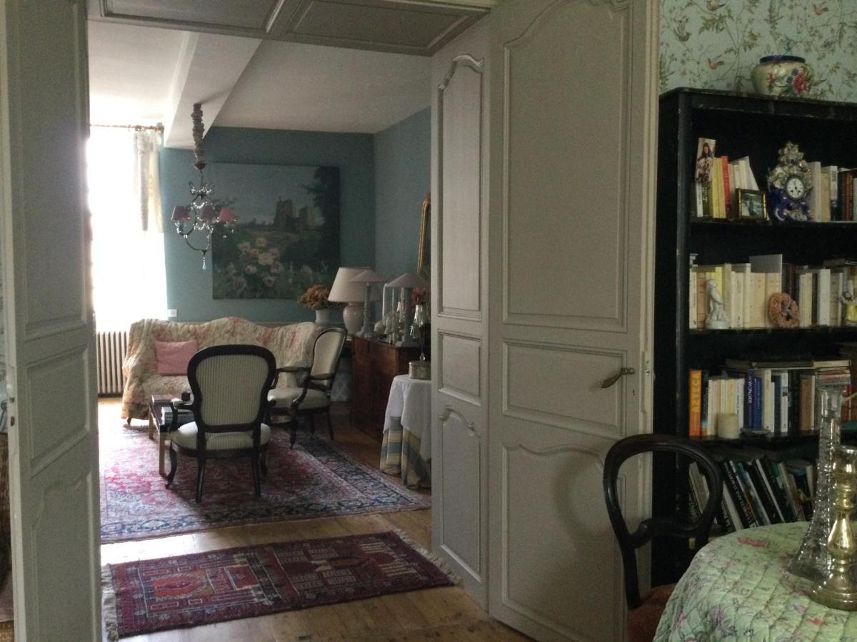 L'Orangerie Du General Bed & Breakfast Saint-Jean-dʼAngély Екстериор снимка